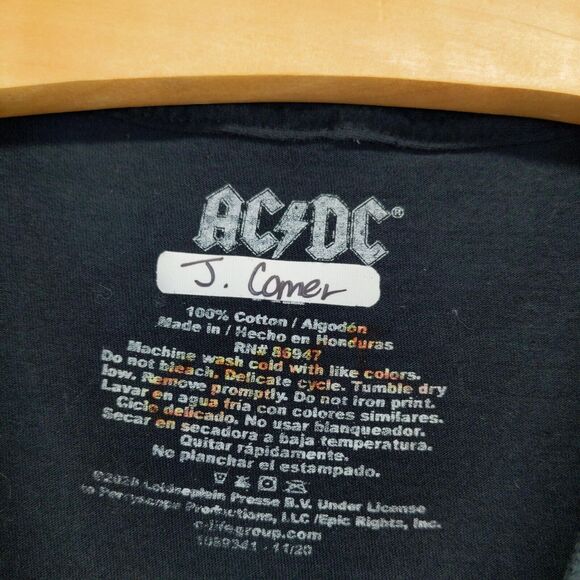 AC/DC Back In Black T Shirt Size XL Black Big Graphic Logo Short Sleeve - Picture 13 of 13